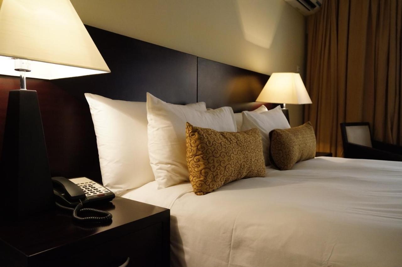 Hotel Royal คินชาซา ภายนอก รูปภาพ
