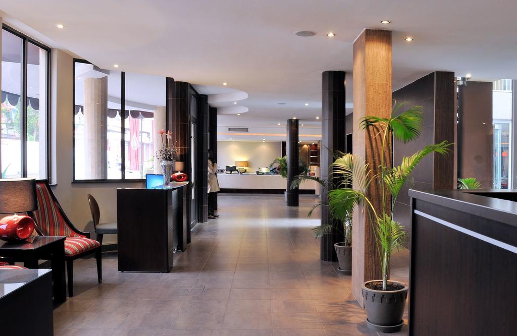 Hotel Royal คินชาซา ภายนอก รูปภาพ