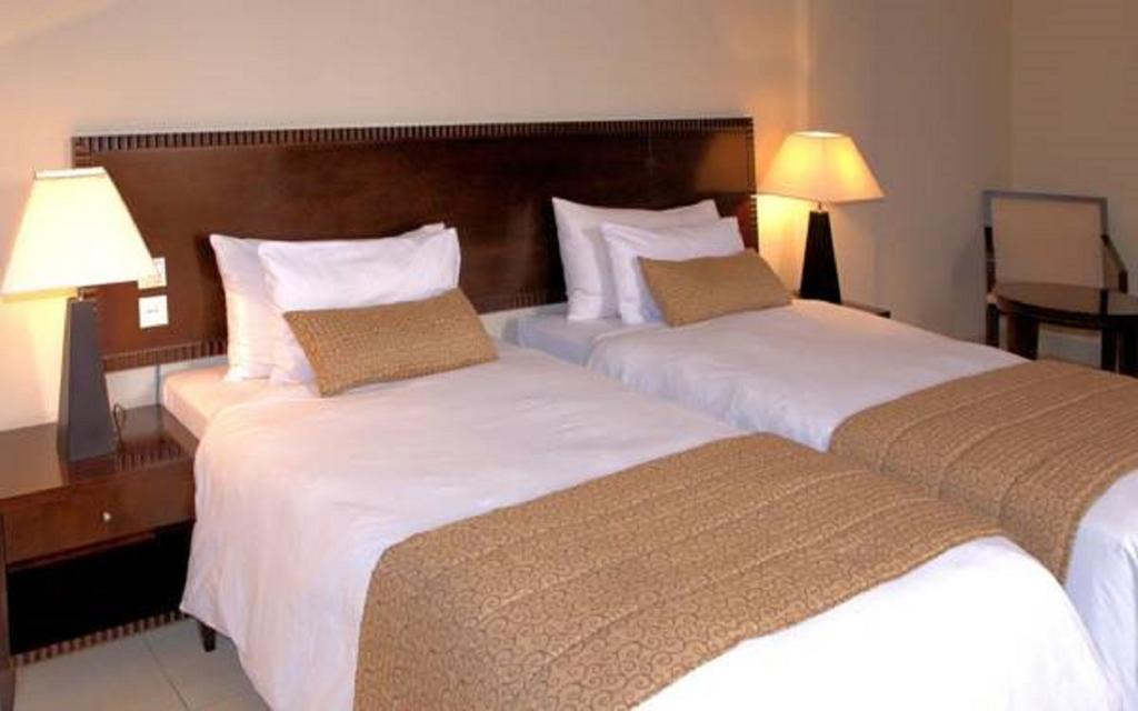 Hotel Royal คินชาซา ภายนอก รูปภาพ